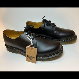 Bestselling - Dr Martens 1461 Smooth Leather Oxford Shoes